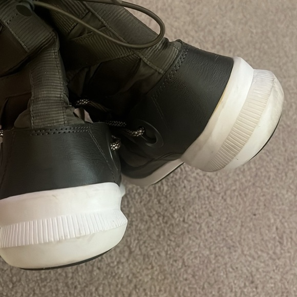 “Aldo- Women’s Fur Boots size 8.5” - Picture 3 of 10